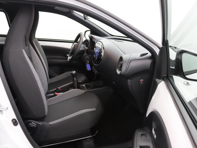 Toyota Aygo X - 1.0 VVT-i MT Play