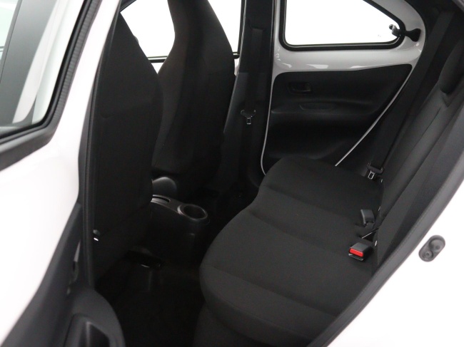 Toyota Aygo X - 1.0 VVT-i MT Play