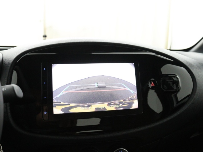 Toyota Aygo X - 1.0 VVT-i MT Play