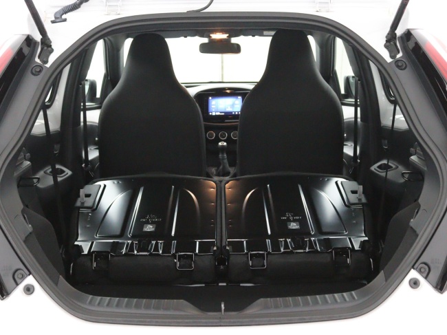 Toyota Aygo X - 1.0 VVT-i MT Play