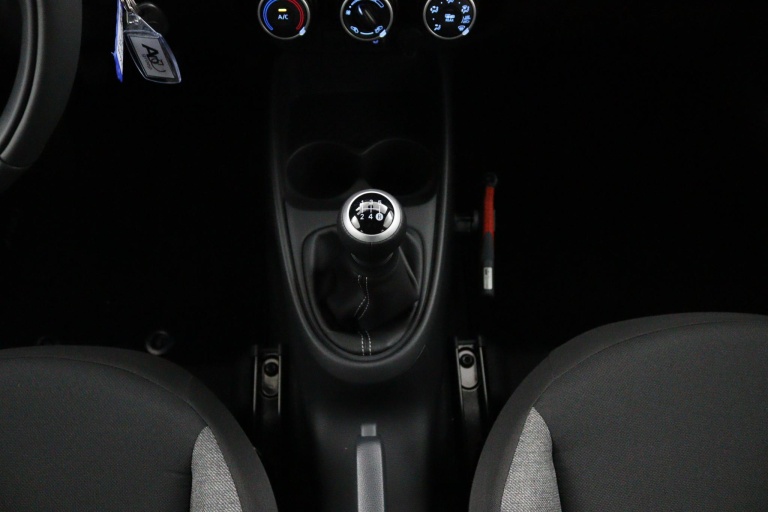 Toyota Aygo X - 1.0 VVT-i MT Play 26