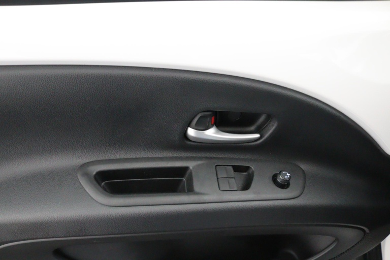 Toyota Aygo X - 1.0 VVT-i MT Play 27