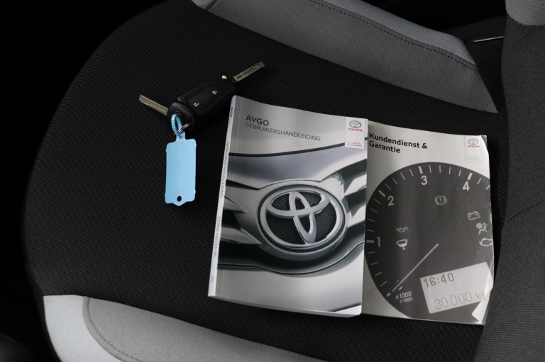 Toyota Aygo - 1.0 VVT-i x-play 11