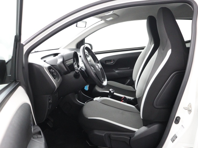 Toyota Aygo - 1.0 VVT-i x-play