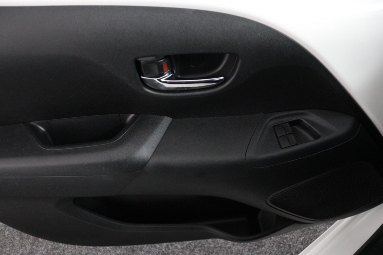 Toyota Aygo - 1.0 VVT-i x-play 27