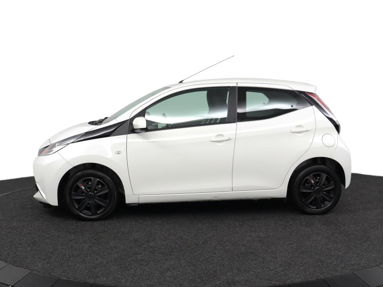 Toyota Aygo - 1.0 VVT-i x-play 3