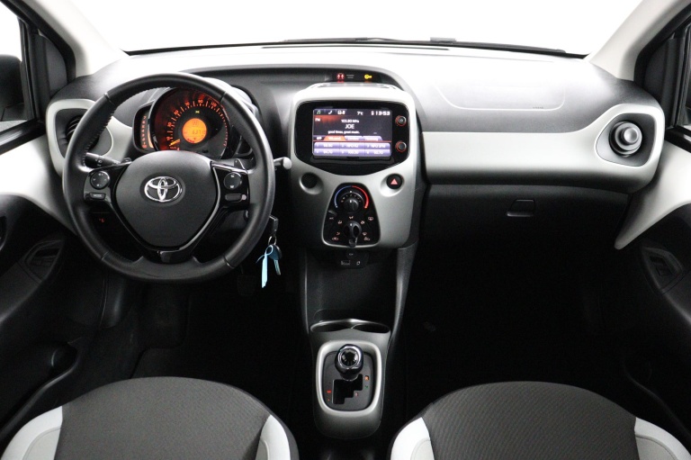 Toyota Aygo - 1.0 VVT-i x-play 4