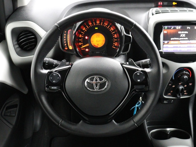 Toyota Aygo - 1.0 VVT-i x-play