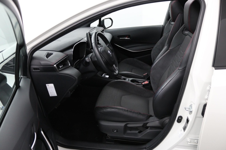 Toyota Corolla - 1.8 Hybrid Executive 17