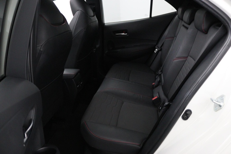 Toyota Corolla - 1.8 Hybrid Executive 18