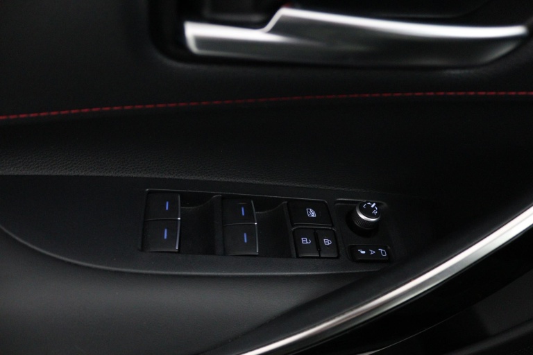 Toyota Corolla - 1.8 Hybrid Executive 28