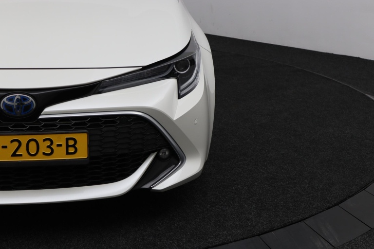 Toyota Corolla - 1.8 Hybrid Executive 36