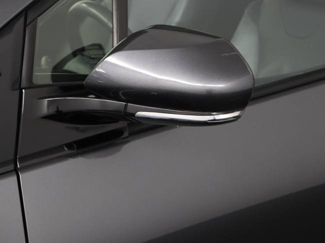 Toyota Prius - 1.8 Plug-in Executive