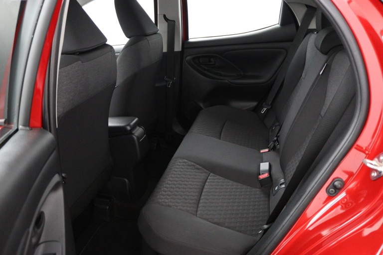 Toyota Yaris - 1.5 Hybrid Dynamic 15