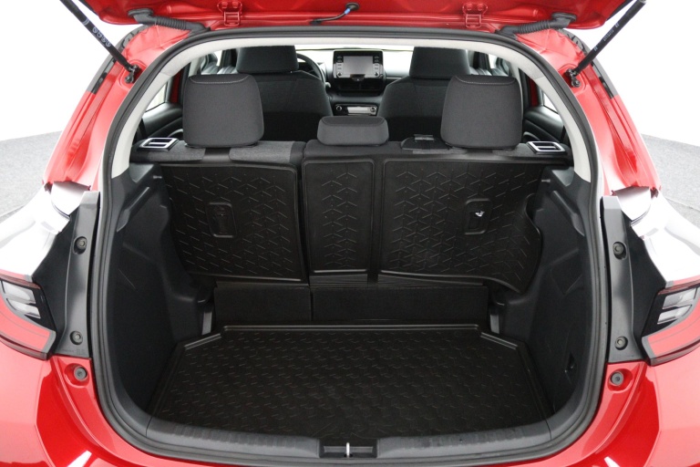 Toyota Yaris - 1.5 Hybrid Dynamic 19