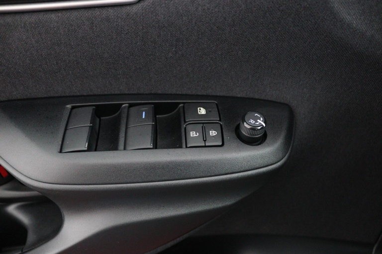 Toyota Yaris - 1.5 Hybrid Dynamic 23