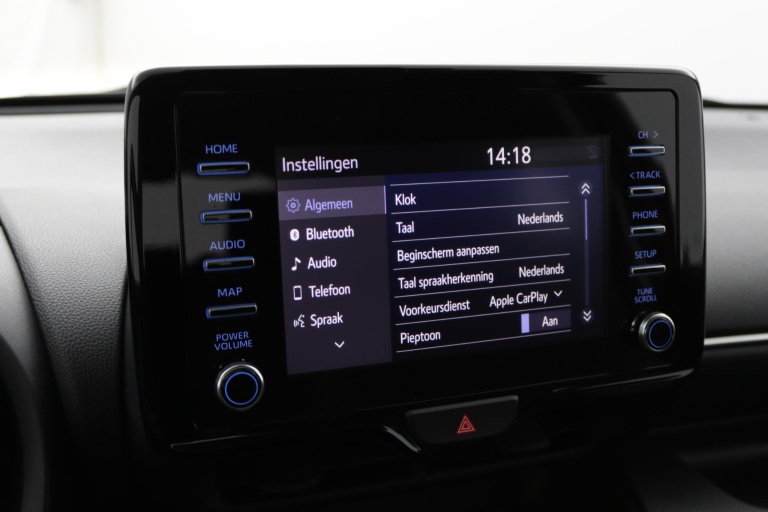 Toyota Yaris - 1.5 Hybrid Dynamic 38