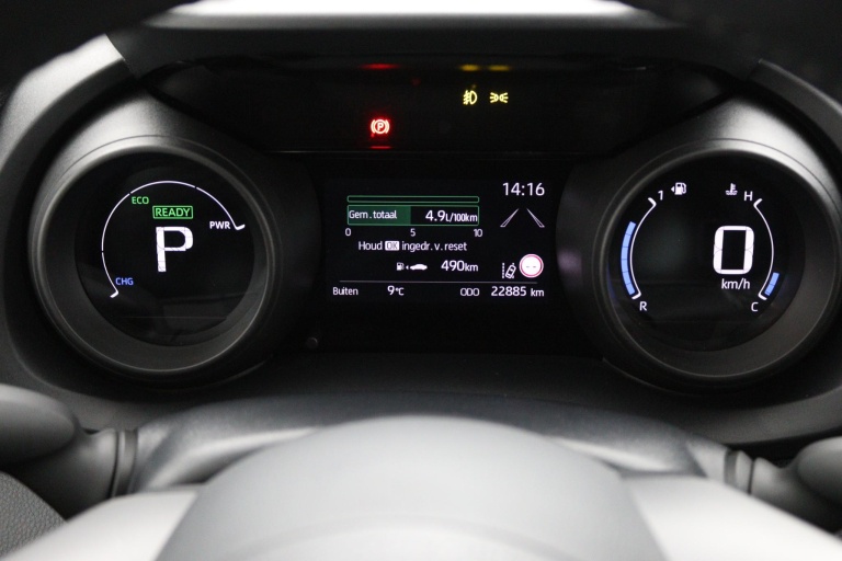 Toyota Yaris - 1.5 Hybrid Dynamic 5