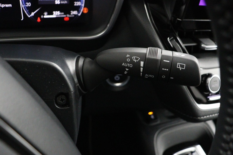 Toyota Corolla Touring Sports - Hybrid 140 Dynamic 31