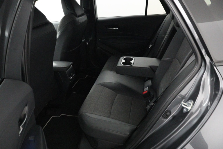 Toyota Corolla Touring Sports - Hybrid 140 Dynamic 39