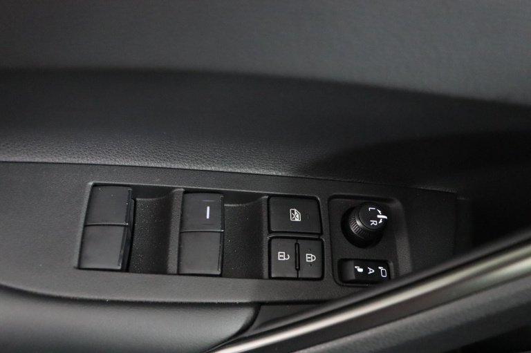 Toyota Corolla Cross - Hybrid 140 Dynamic 29