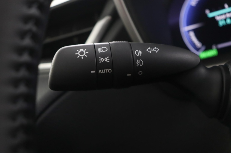 Toyota Corolla Cross - Hybrid 140 Dynamic 31