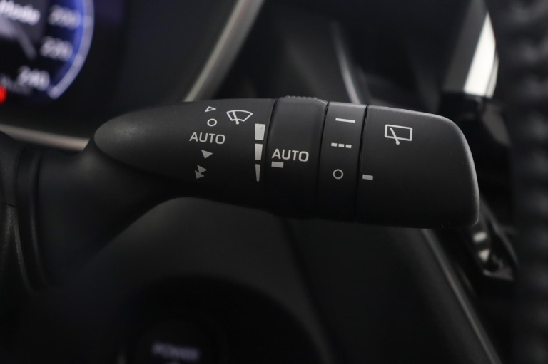 Toyota Corolla Cross - Hybrid 140 Dynamic 32