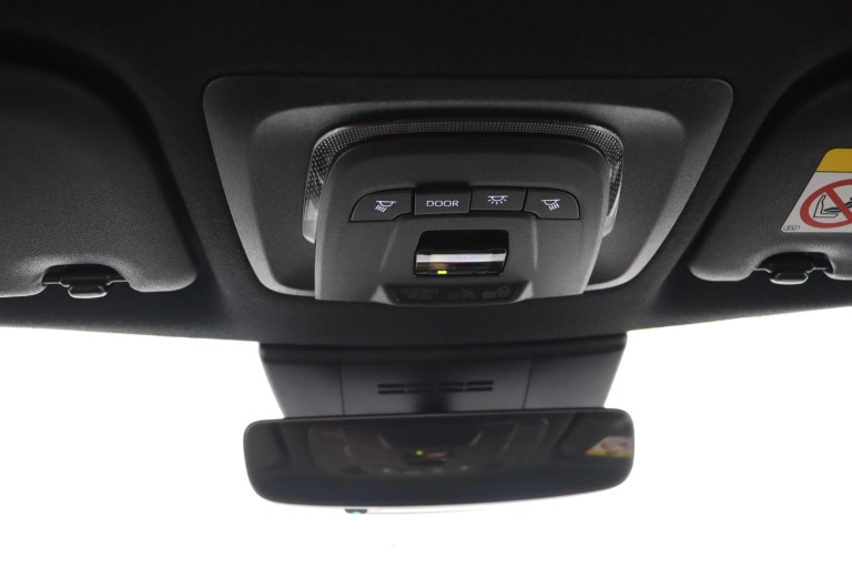 Toyota Corolla Cross - Hybrid 140 Dynamic 33