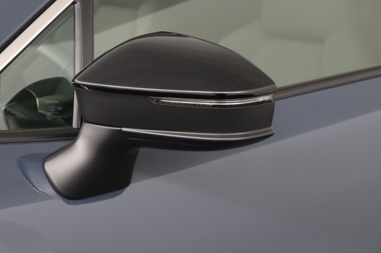 Toyota Corolla Cross - Hybrid 140 Dynamic 36