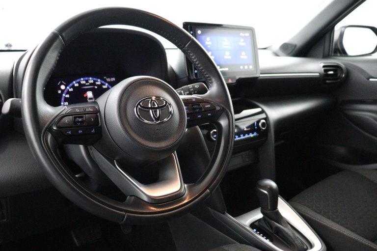 Toyota Yaris Cross - 1.5 Hybrid Dynamic 19