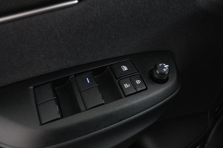 Toyota Yaris Cross - 1.5 Hybrid Dynamic 29