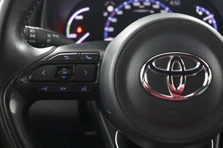 Toyota Yaris Cross - 1.5 Hybrid First Edition 19