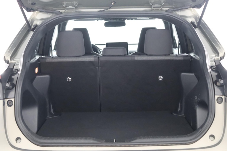 Toyota Yaris Cross - 1.5 Hybrid First Edition 24