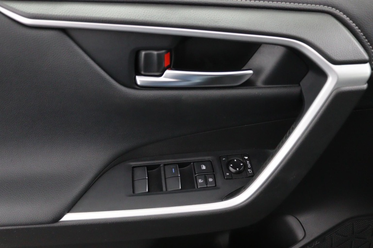 Toyota RAV4 - 2.5 Hybrid Black Edition Limited 32