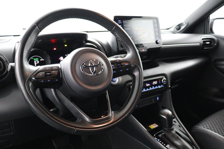Toyota Yaris - 1.5 Hybrid Executive 18
