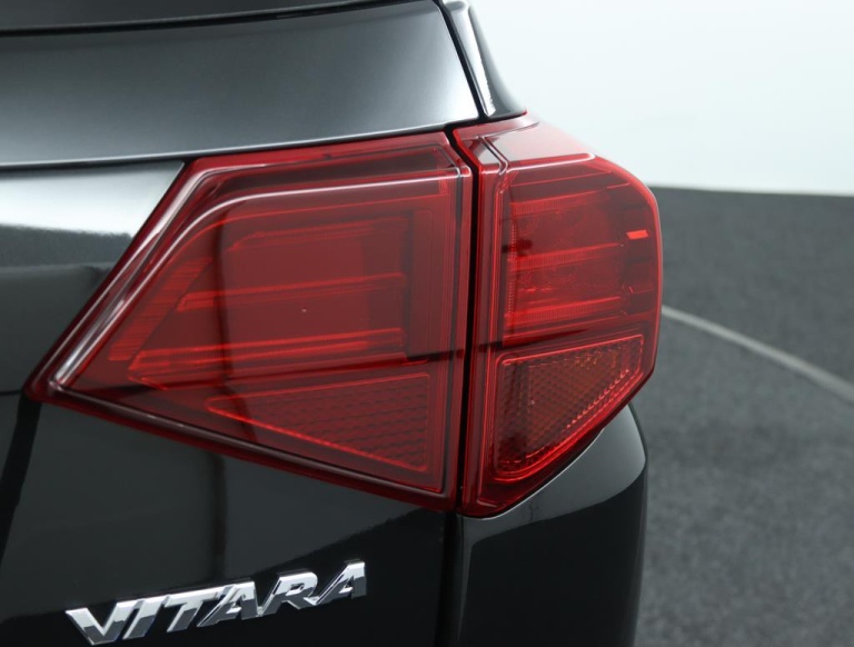 Suzuki Vitara - 1.4 Boosterjet Select Smart Hybrid 38