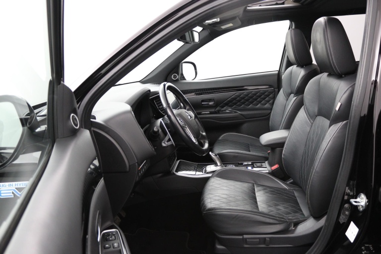 Mitsubishi Outlander - 2.4 PHEV S-Edition 14