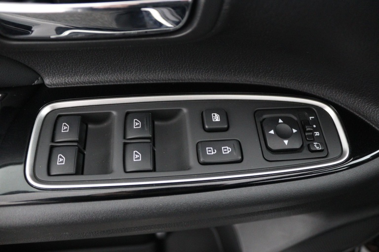 Mitsubishi Outlander - 2.4 PHEV S-Edition 24