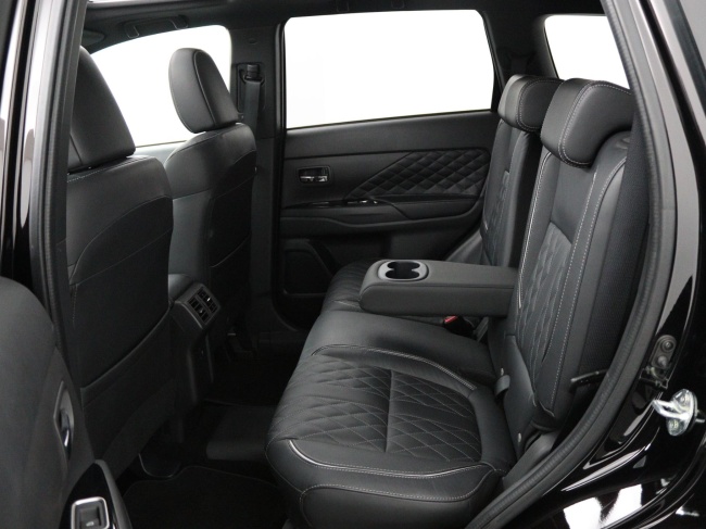 Mitsubishi Outlander - 2.4 PHEV S-Edition