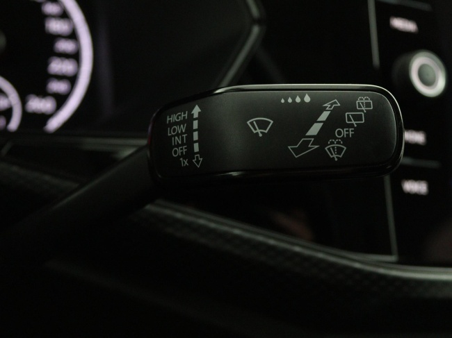 Volkswagen T-Cross - 1.0 TSI Life Business