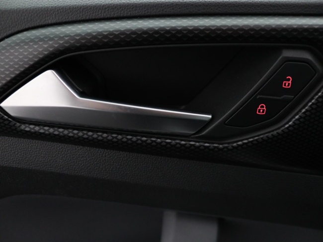 Volkswagen T-Cross - 1.0 TSI Life Business