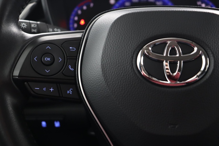 Toyota Corolla - 1.8 Hybrid Dynamic 19