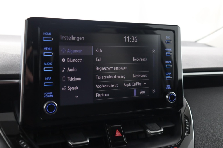 Toyota Corolla - 1.8 Hybrid Dynamic 41