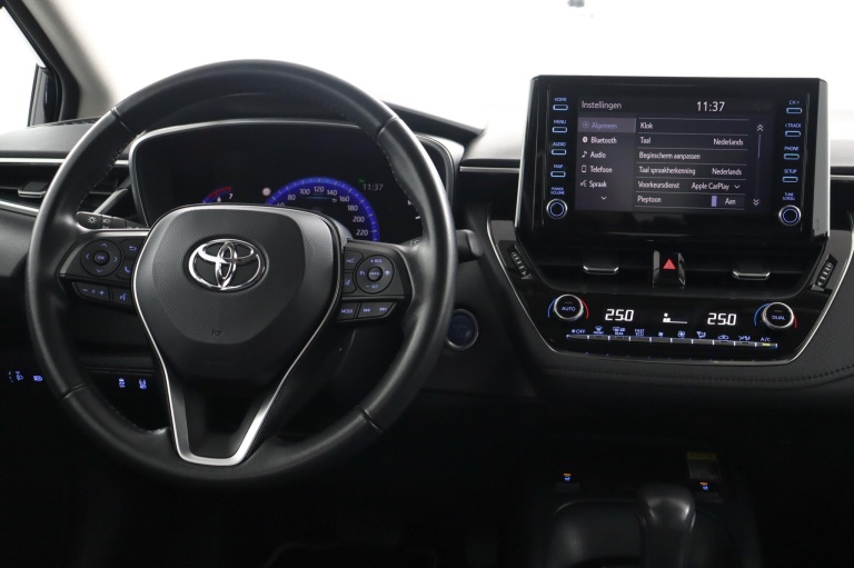 Toyota Corolla - 1.8 Hybrid Dynamic 46