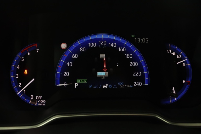 Toyota Corolla - 1.8 Hybrid Dynamic 54