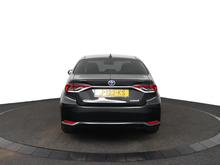 Toyota Corolla - 1.8 Hybrid Dynamic 57