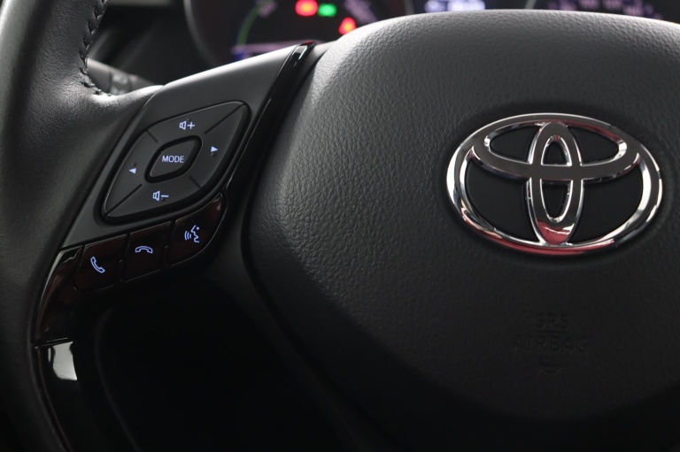 Toyota C-HR - 1.8 Hybrid Dynamic 19