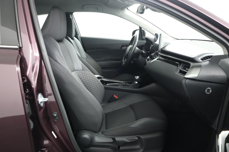 Toyota C-HR - 1.8 Hybrid Dynamic 22