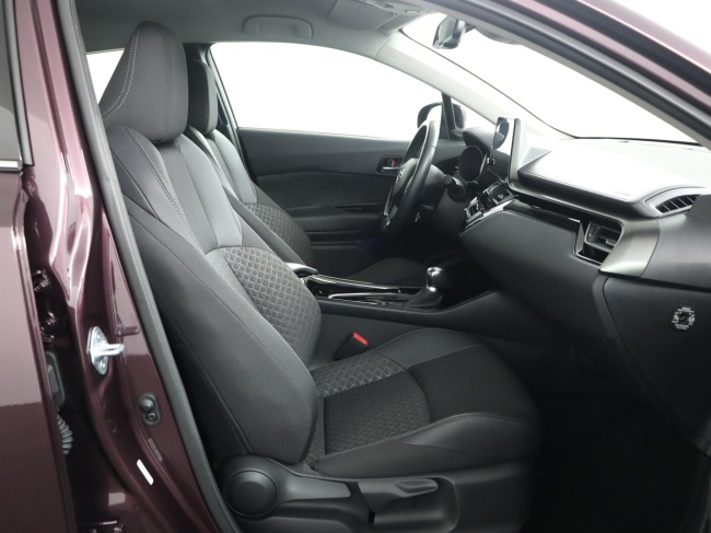 Toyota C-HR - 1.8 Hybrid Dynamic