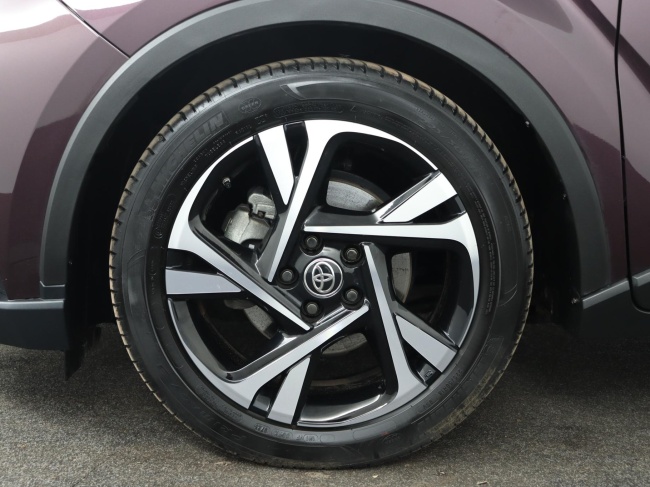 Toyota C-HR - 1.8 Hybrid Dynamic